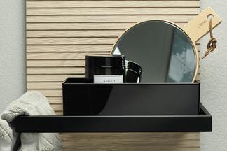 Wandpaneel mit Ablagebox der Serie Fiumo von burgbad