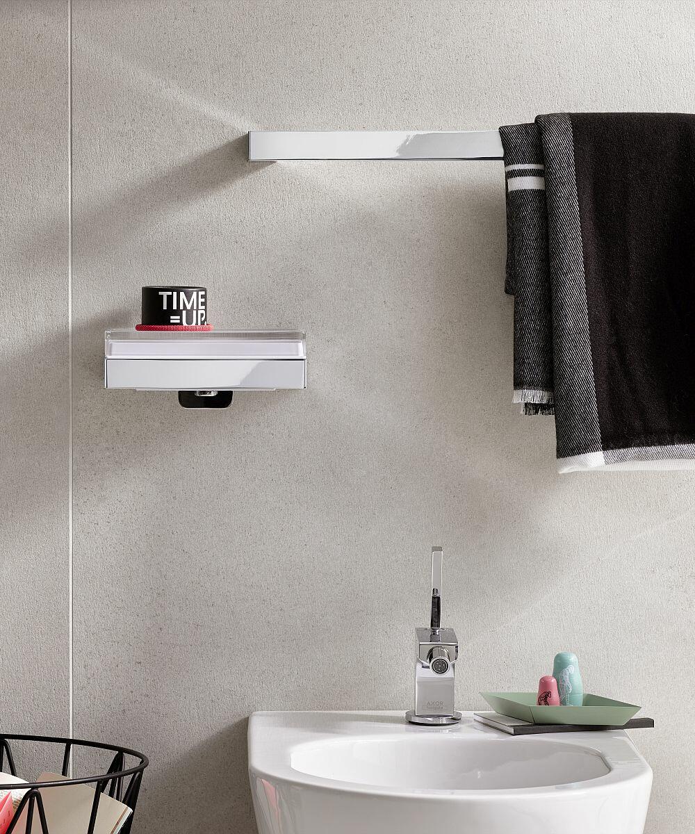 Waschtisch mit Accessoires der Serie liaison von Emco